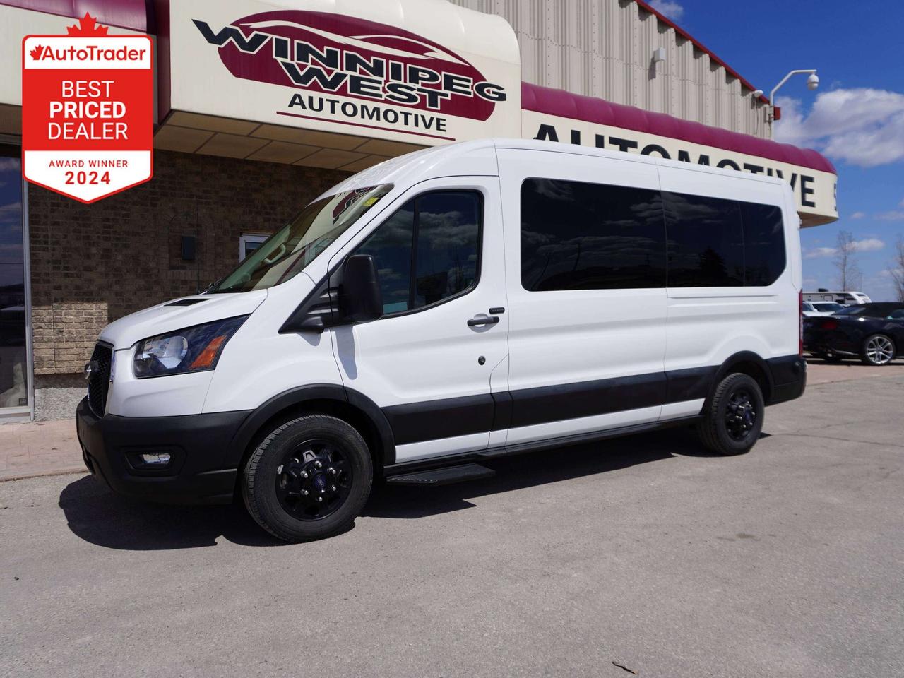 Used 2024 Ford Transit Passenger Wagon Med Roof XL AWD - 15 PASSENGER VAN - NAVIGATION for sale in Headingley, MB