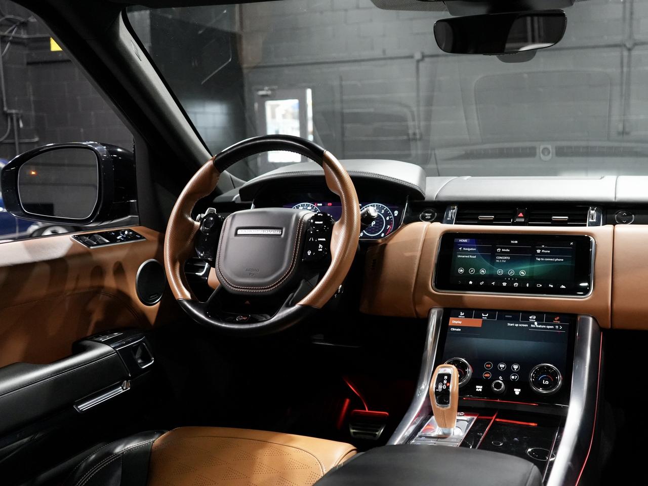 2022 Land Rover Range Rover Sport V8 Supercharged SVR BRITISH RACING GREEN|HUD Photo