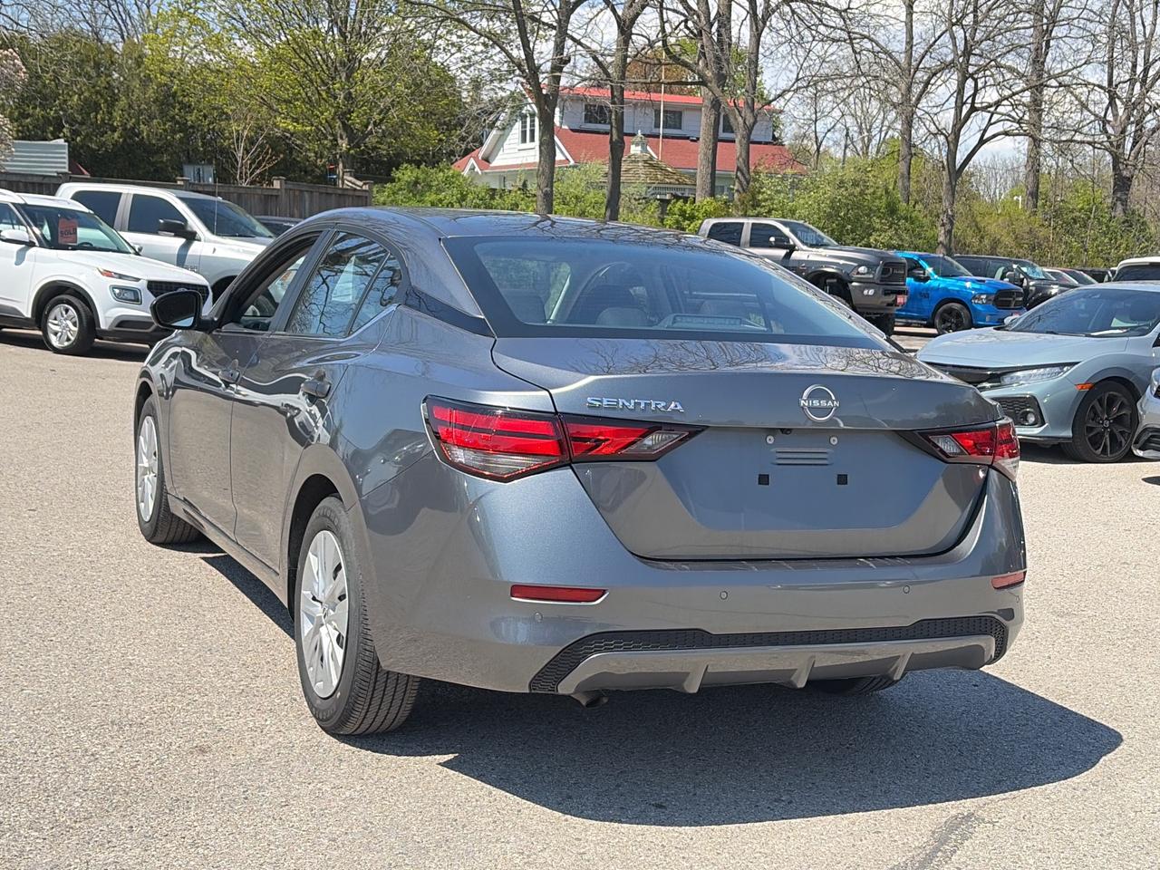2024 Nissan Sentra S PLUS, CLEAN CARFAX, BLIND SPOT MONITORS! - Photo #4