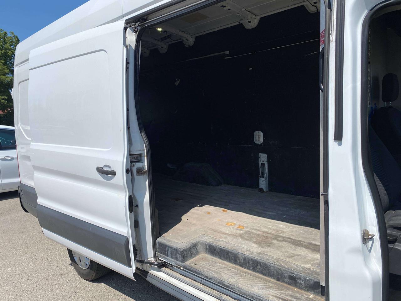 2017 Ford Transit Cargo Van T-250 148' WHEEL BASE, SOLD AS IS! - Photo #15