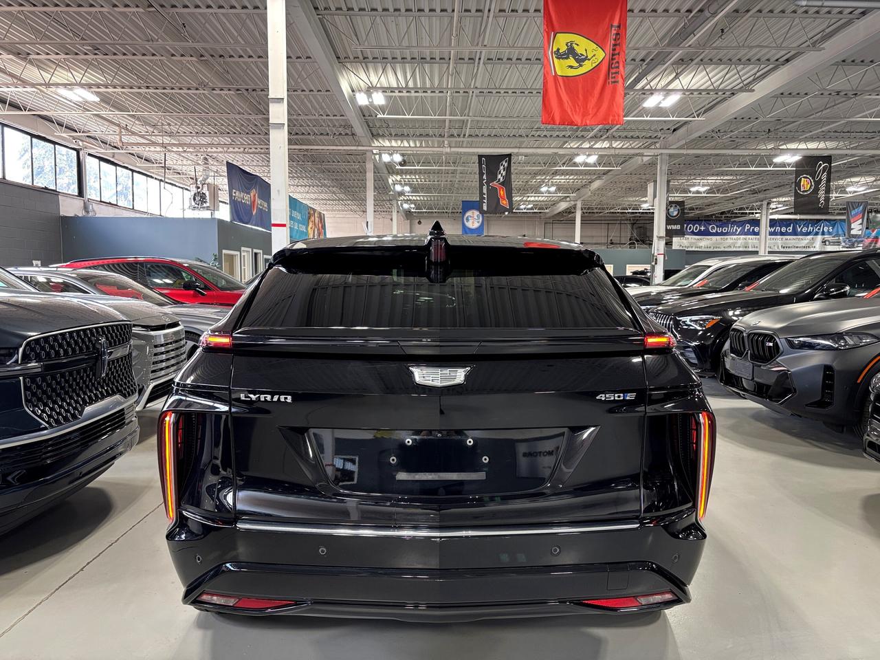 2024 Cadillac LYRIQ Tech|1SA|RWD|CLUSTERNAV|FULLPANOROOF|LEATHER|CAM|+ Photo