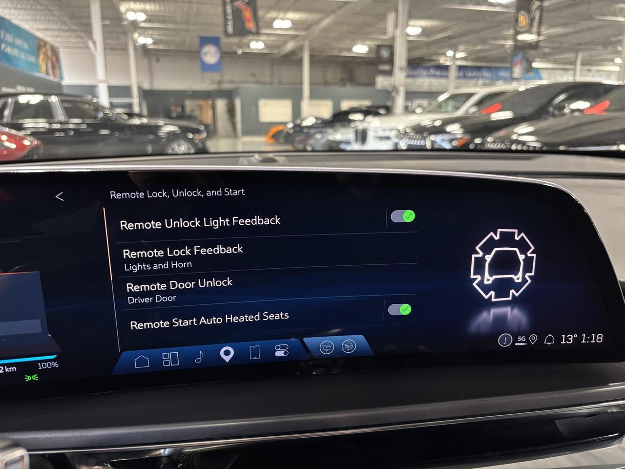 2024 Cadillac LYRIQ Tech|1SA|RWD|CLUSTERNAV|FULLPANOROOF|LEATHER|CAM|+ Photo