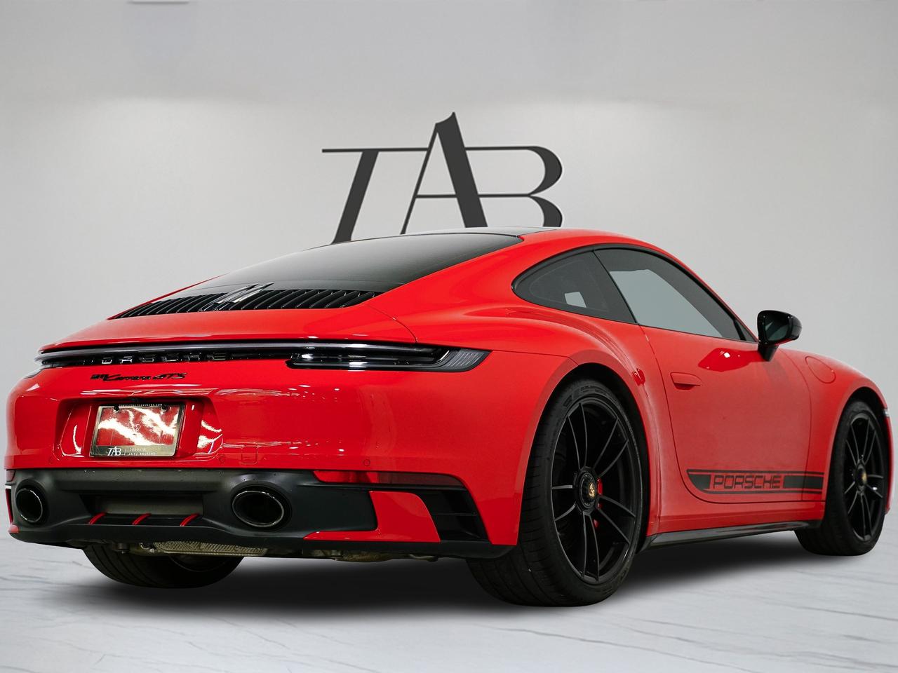 2022 Porsche 911 GTS | PREMIUM PLUS | BOSE | 20 IN Photo3