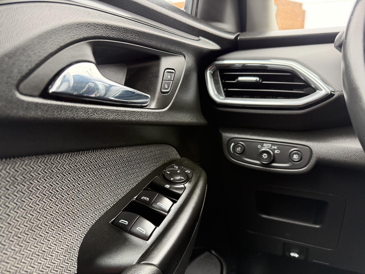2022 Chevrolet TrailBlazer FWD 4dr LT Photo