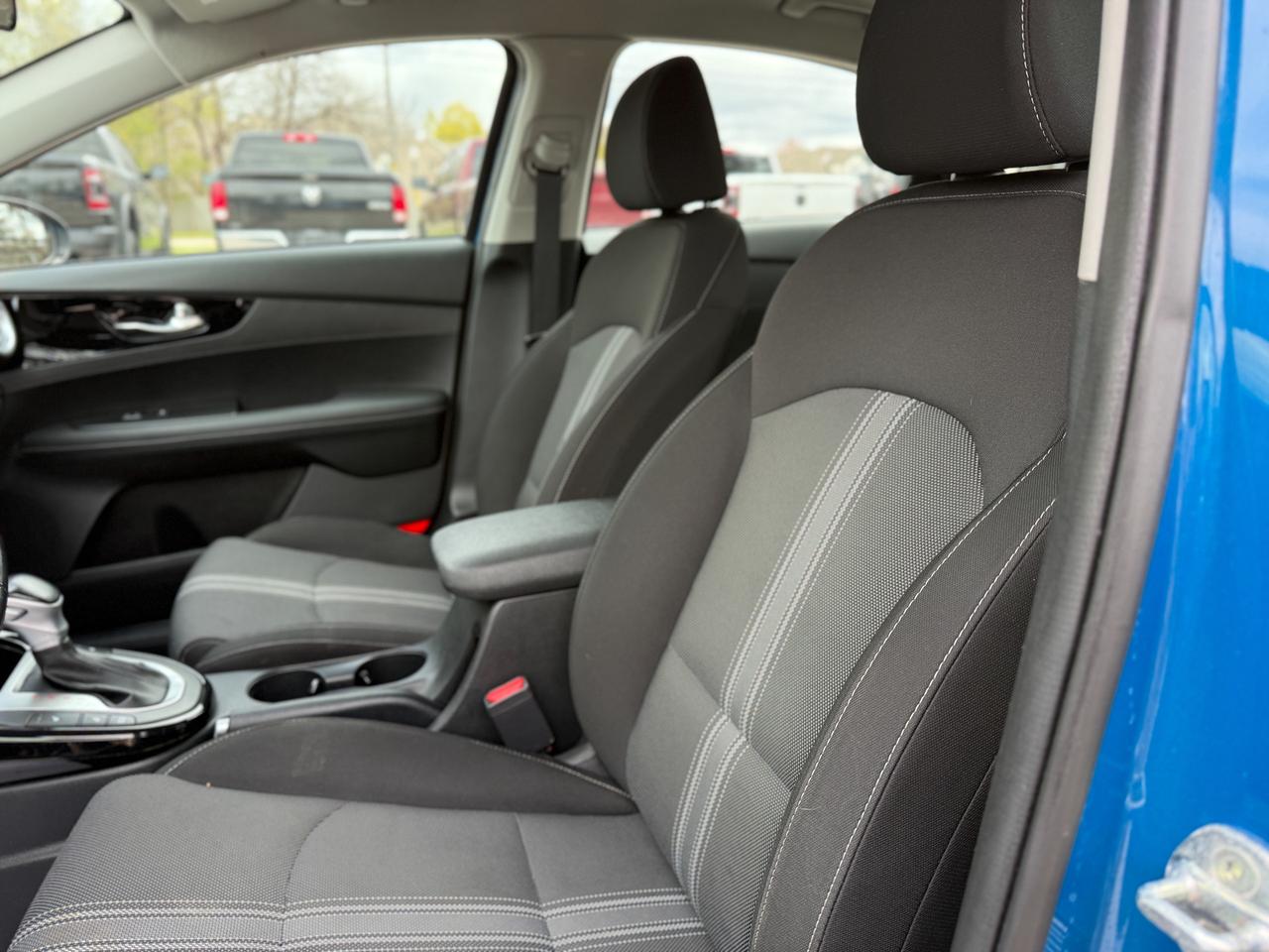 2022 Kia Forte EX | 1 KEY FOB | BLIND SPOT | HEATED SEATS | Photo