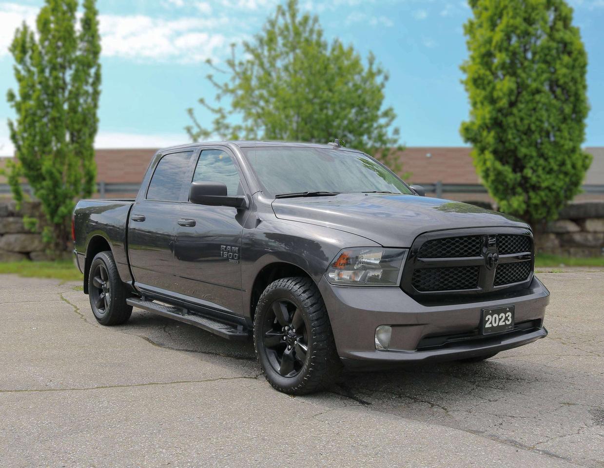2023 RAM 1500 Classic Express 4x4 Crew Cab 5'7  Box | 1 KEY FOB | REMOTE Photo