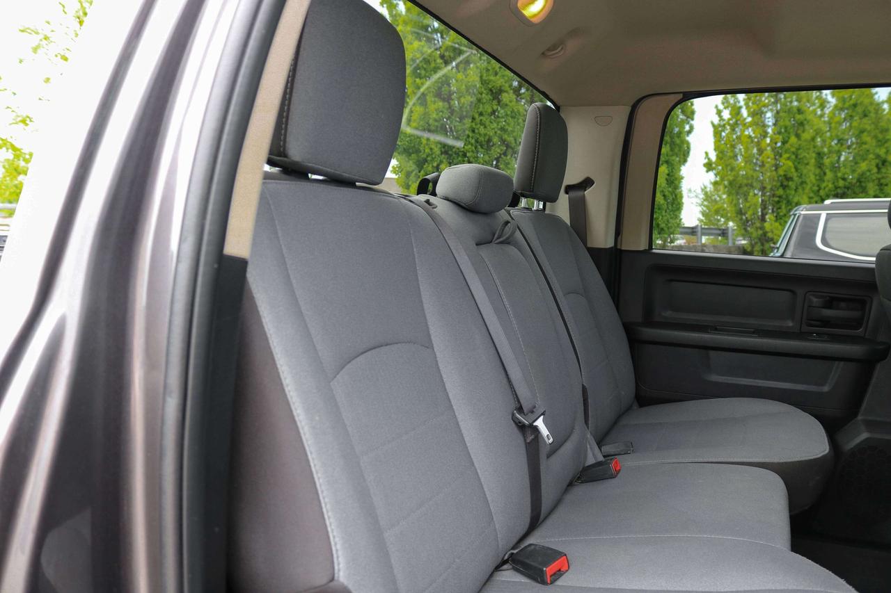 2023 RAM 1500 Classic Express 4x4 Crew Cab 5'7  Box | 1 KEY FOB | REMOTE Photo