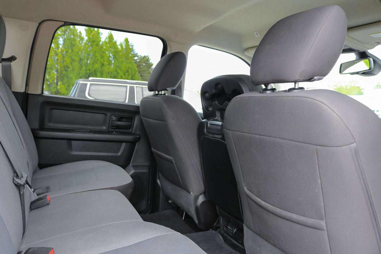 2023 RAM 1500 Classic Express 4x4 Crew Cab 5'7  Box | 1 KEY FOB | REMOTE Photo