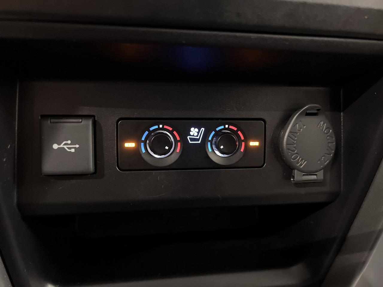 2021 Toyota 4Runner LIMITED 4X4 | 7-PASS | LEATHER | SUNROOF | CARPLAY Photo