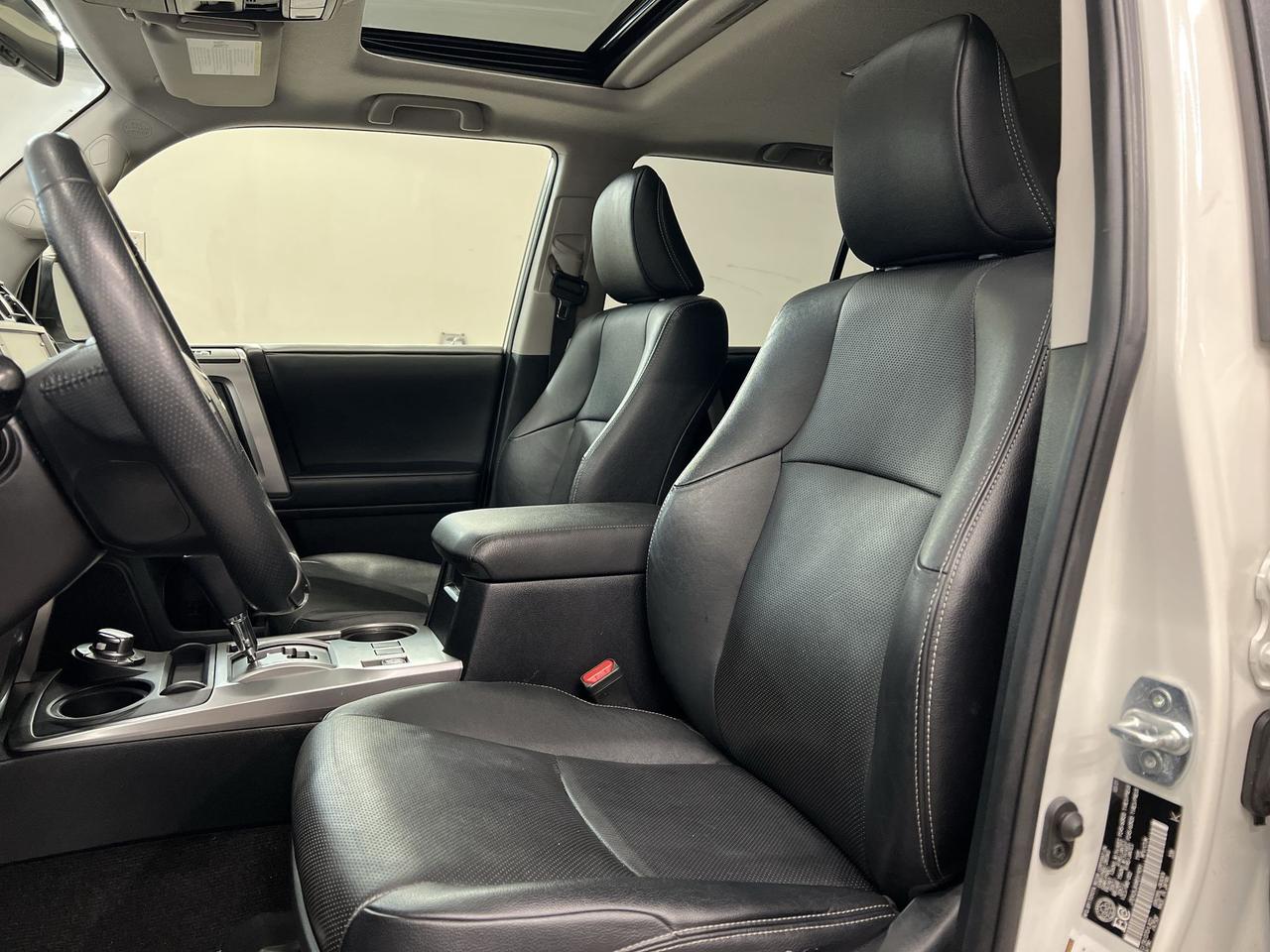 2021 Toyota 4Runner LIMITED 4X4 | 7-PASS | LEATHER | SUNROOF | CARPLAY Photo