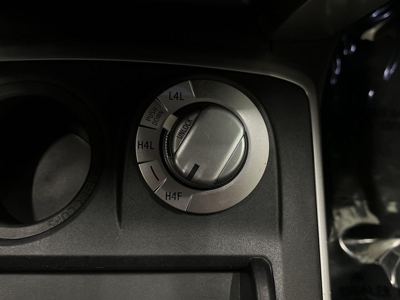 2021 Toyota 4Runner LIMITED 4X4 | 7-PASS | LEATHER | SUNROOF | CARPLAY Photo