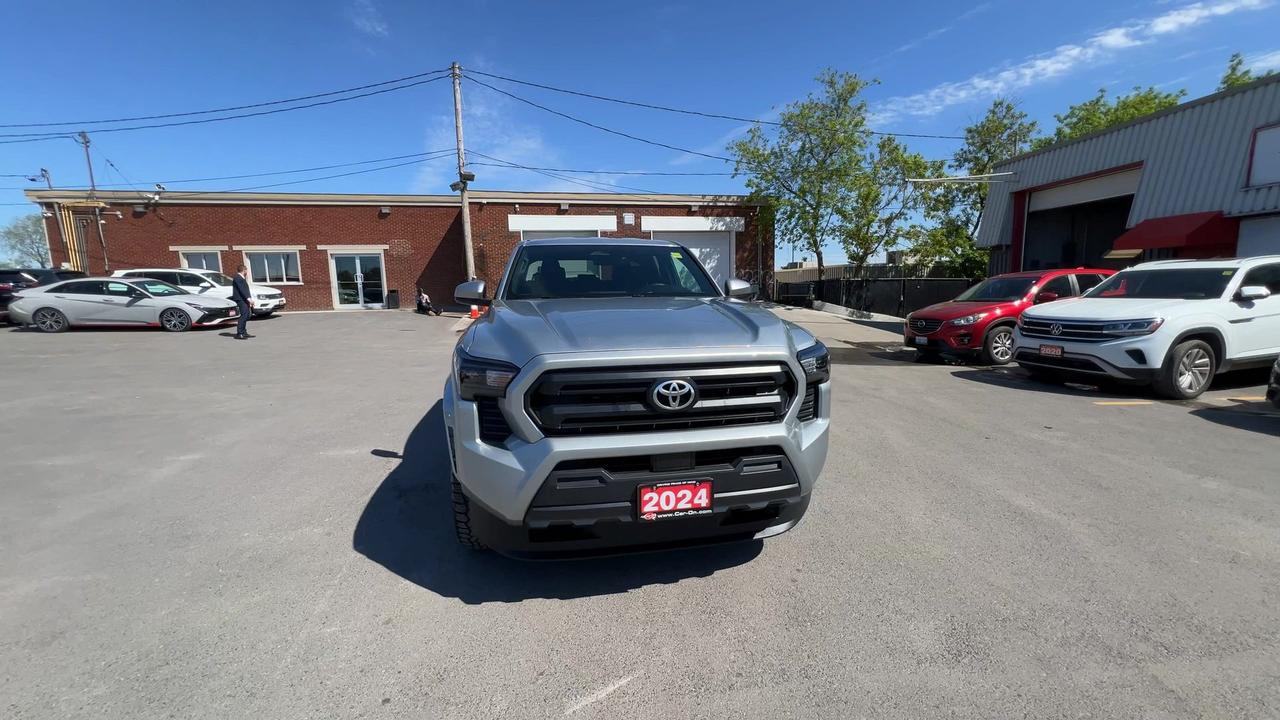 2024 Toyota Tacoma SR5 4X4 | ONLY 13,000KMS! | HTD SEATS | CAPLAY Photo2
