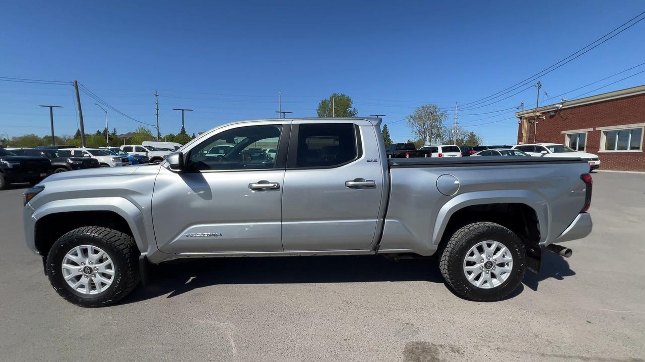 2024 Toyota Tacoma SR5 4X4 | ONLY 13,000KMS! | HTD SEATS | CAPLAY Photo4