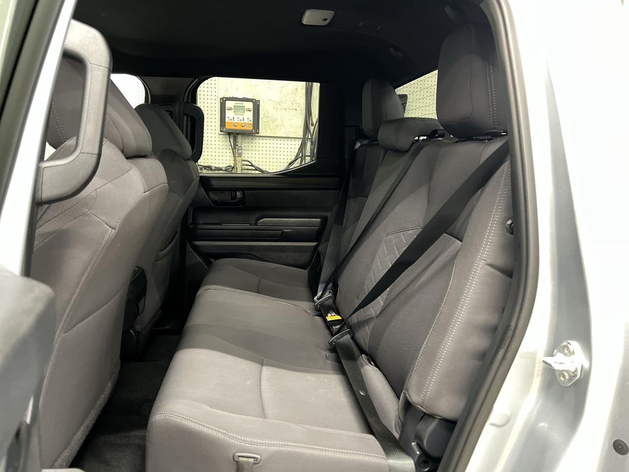 2024 Toyota Tacoma SR5 4X4 | ONLY 13,000KMS! | HTD SEATS | CAPLAY Photo