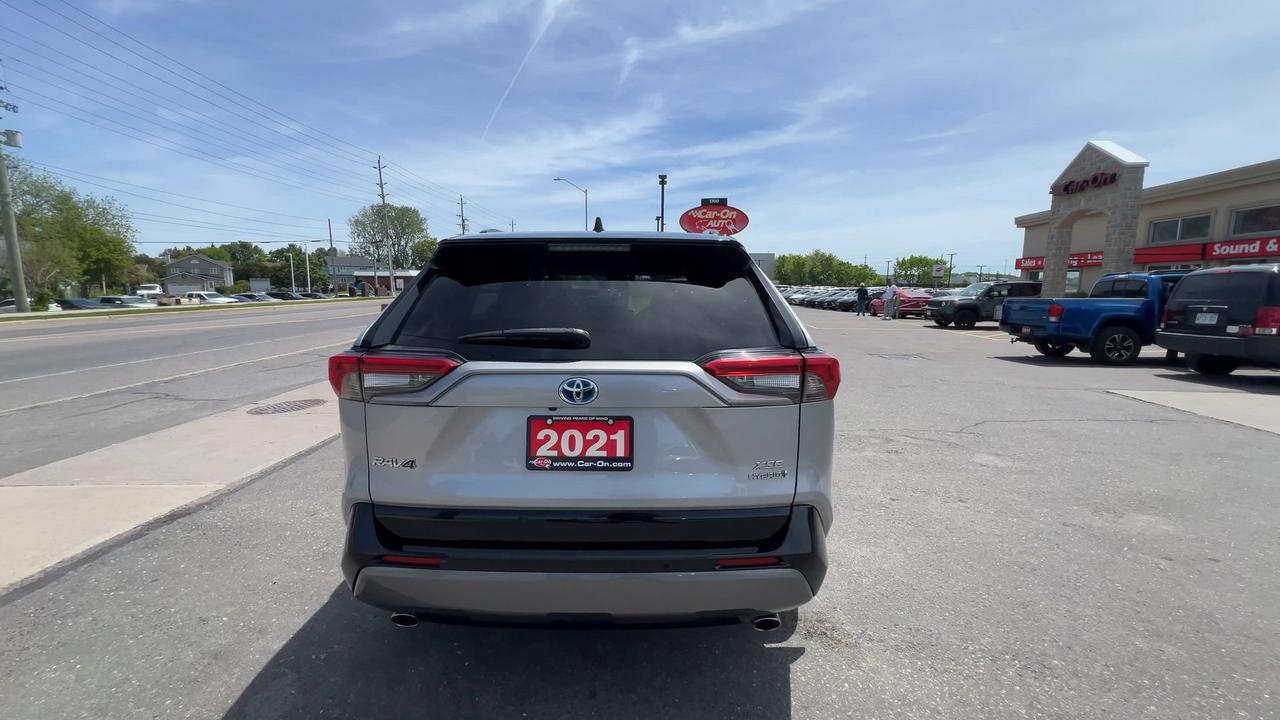 2021 Toyota RAV4 HYBRID XSE AWD | HTD LEATHER | SUNROOF | CARPLAY Photo