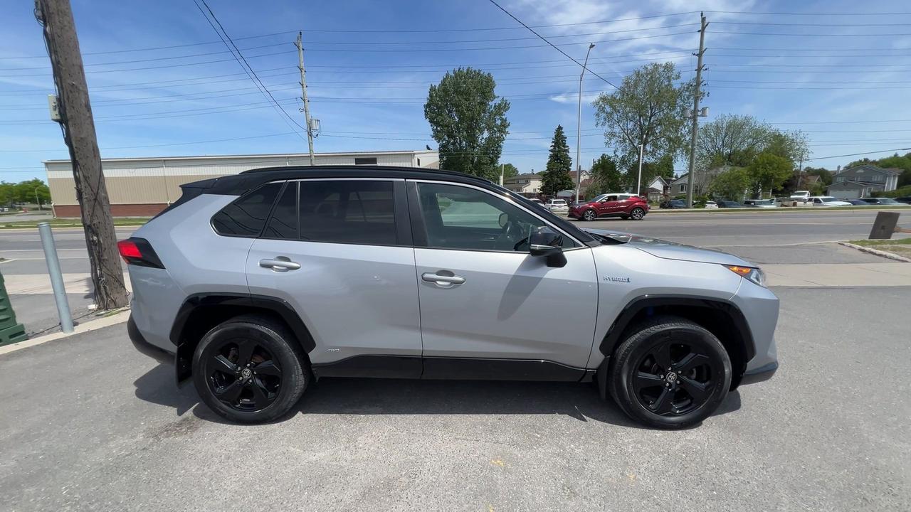 2021 Toyota RAV4 HYBRID XSE AWD | HTD LEATHER | SUNROOF | CARPLAY Photo