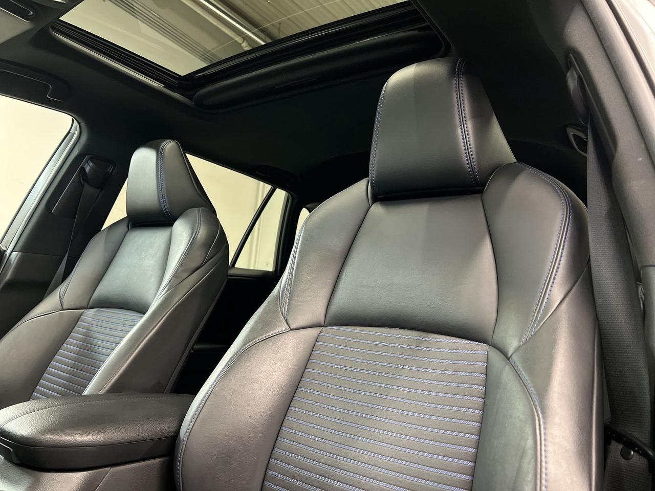 2021 Toyota RAV4 HYBRID XSE AWD | HTD LEATHER | SUNROOF | CARPLAY Photo