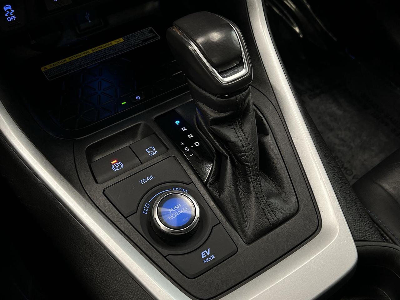 2021 Toyota RAV4 HYBRID XSE AWD | HTD LEATHER | SUNROOF | CARPLAY Photo