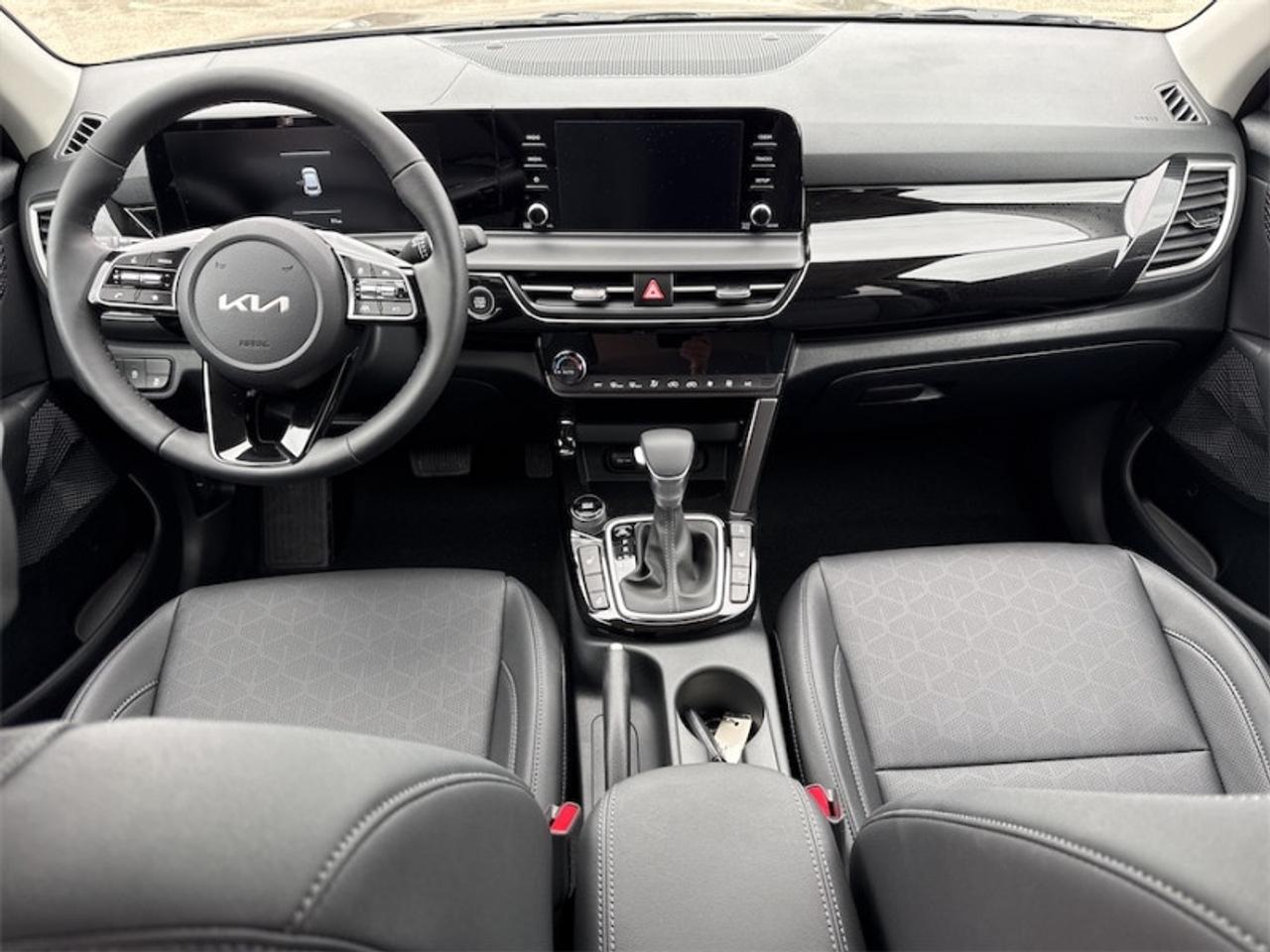2026 Kia Seltos EX  Sunroof -  Remote Start - $235 B/W Photo3