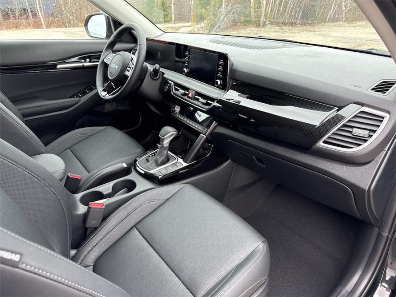 2026 Kia Seltos EX  Sunroof -  Remote Start - $235 B/W Photo