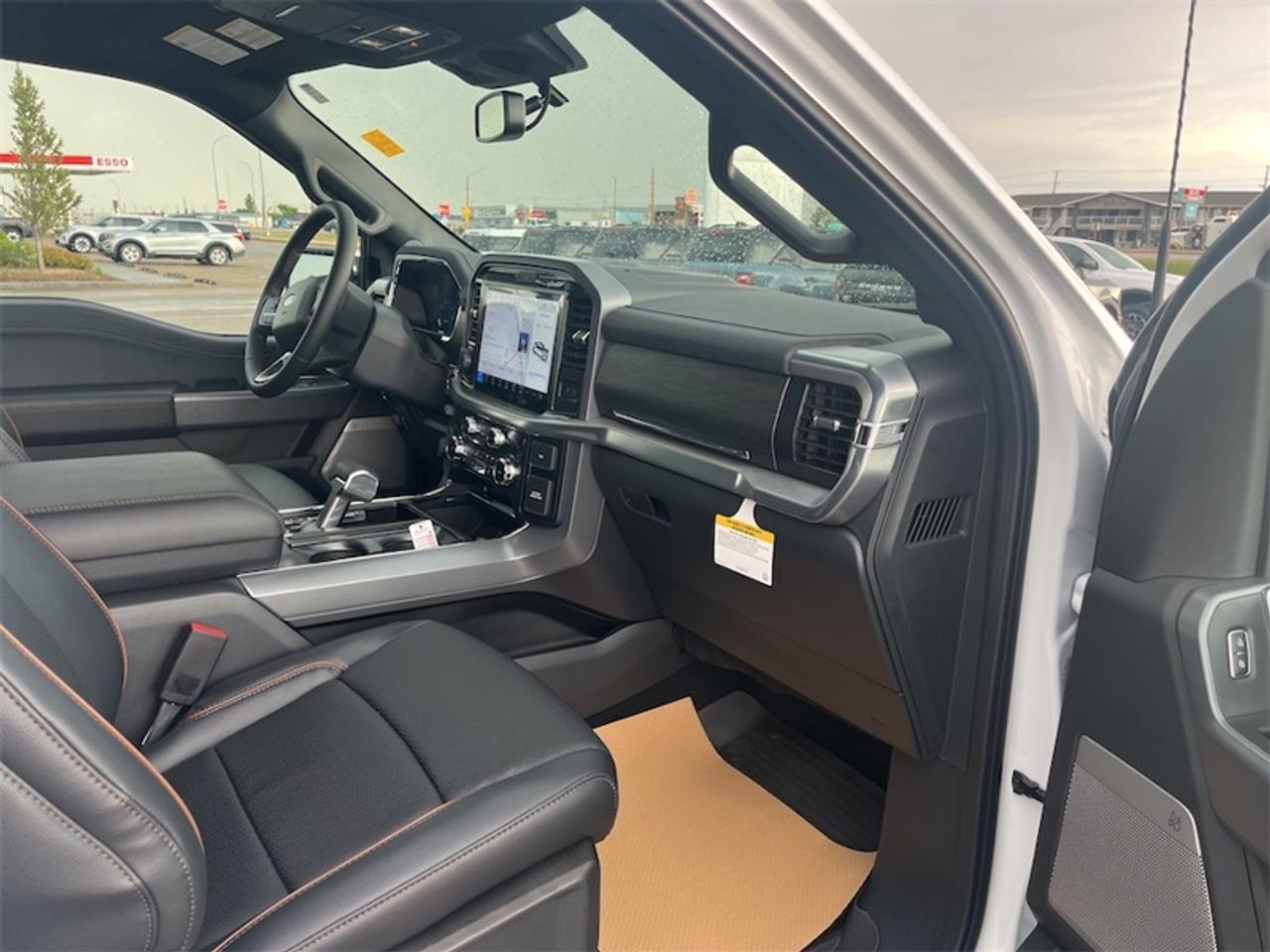 2026 Ford F-150 Lariat  - Tow Package Photo5