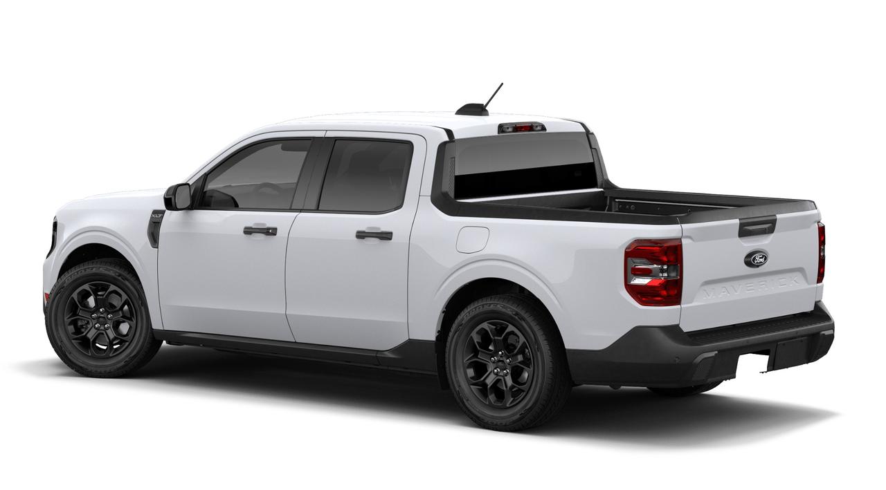 2026 Ford Maverick XLT AWD SuperCrew Photo5