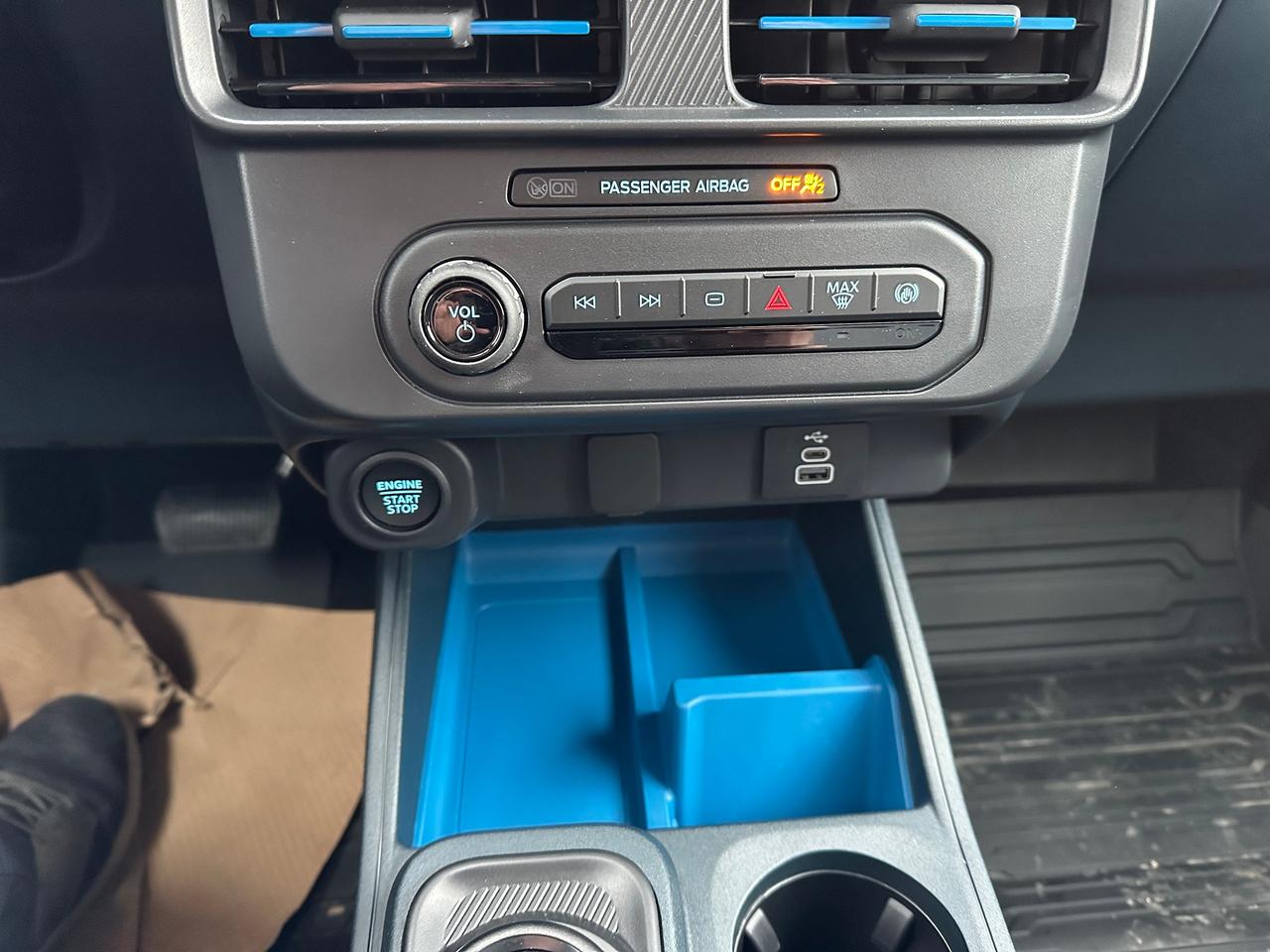 2026 Ford Maverick XLT AWD SuperCrew 301A Photo5