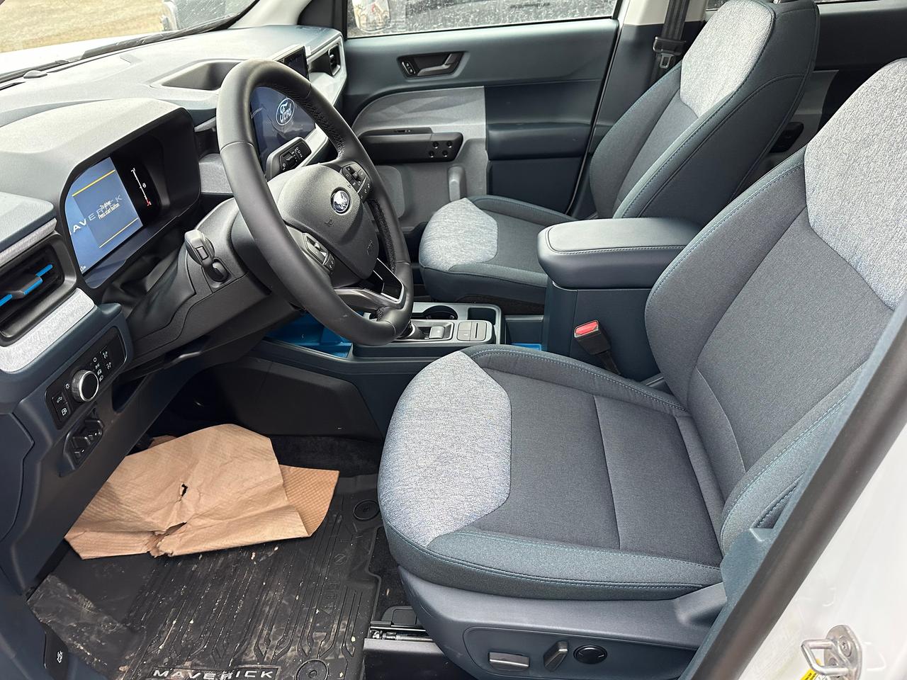 2026 Ford Maverick XLT AWD SuperCrew 301A Photo5