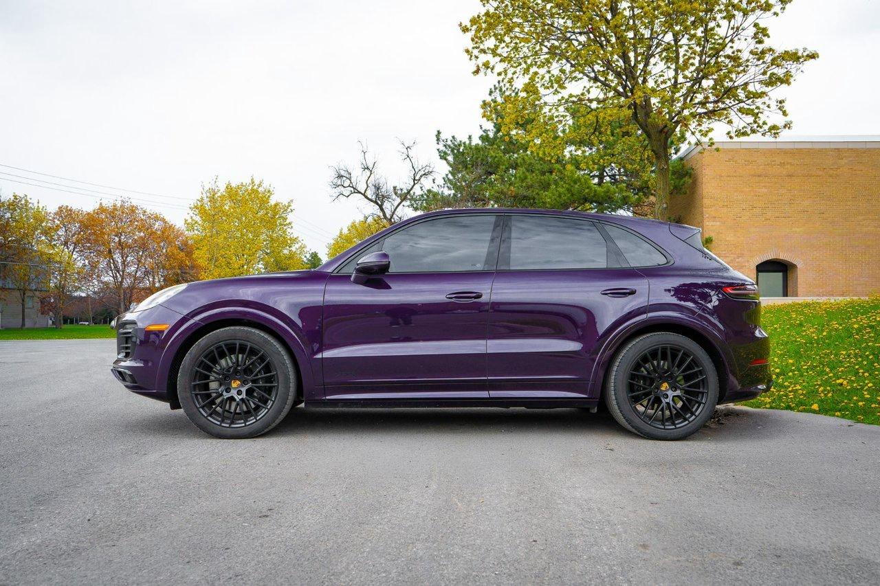 2022 Porsche Cayenne GTS Photo