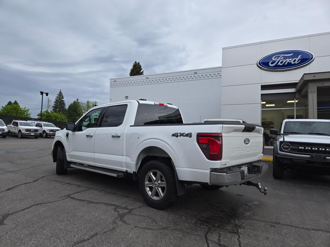 2025 Ford F-150 XLT Photo2