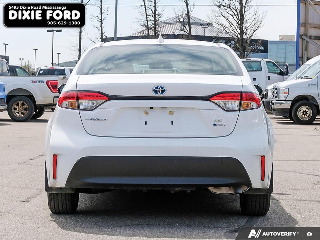 2025 Toyota Corolla Hybrid LE Photo4