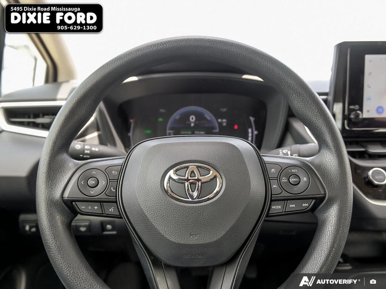 2025 Toyota Corolla Hybrid LE Photo