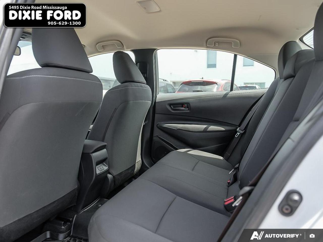 2025 Toyota Corolla Hybrid LE Photo