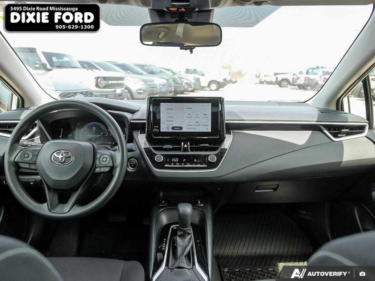 2025 Toyota Corolla Hybrid LE Photo