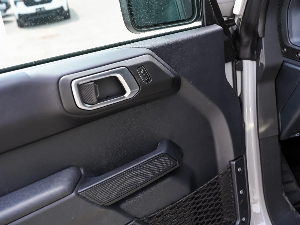2026 Ford Bronco Badlands Photo