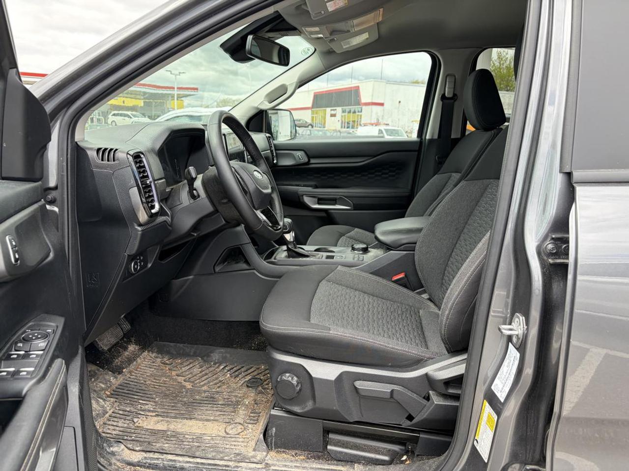 2024 Ford Ranger 4X4 CRW CAB XLT Photo