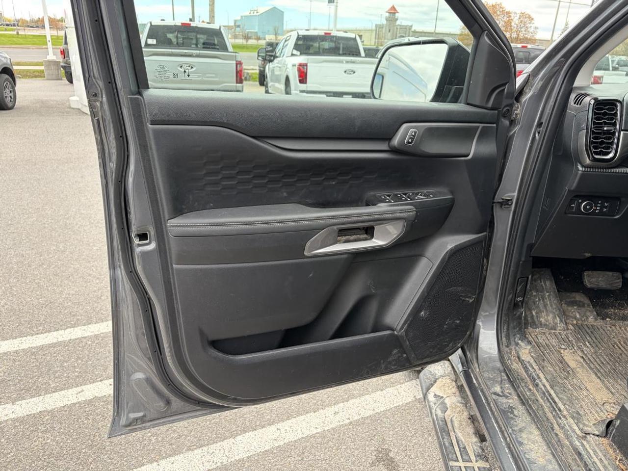2024 Ford Ranger 4X4 CRW CAB XLT Photo