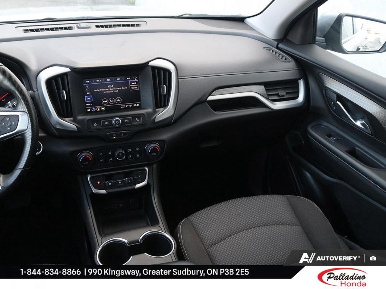 2024 GMC Terrain SLE Photo