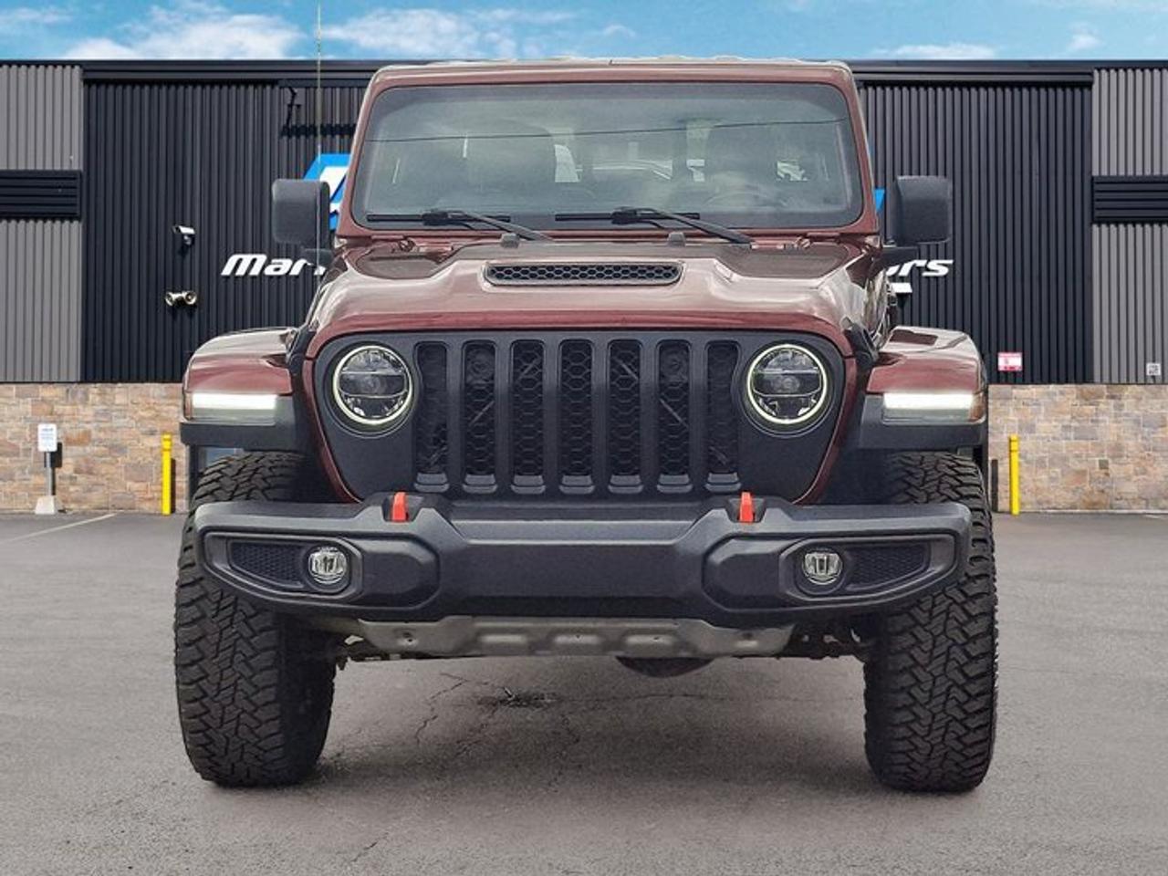 2021 Jeep Gladiator Mojave | 17k In Options!! | Leather | New Tires | Tow Pkg | Heated Wheel + Seats | Photo