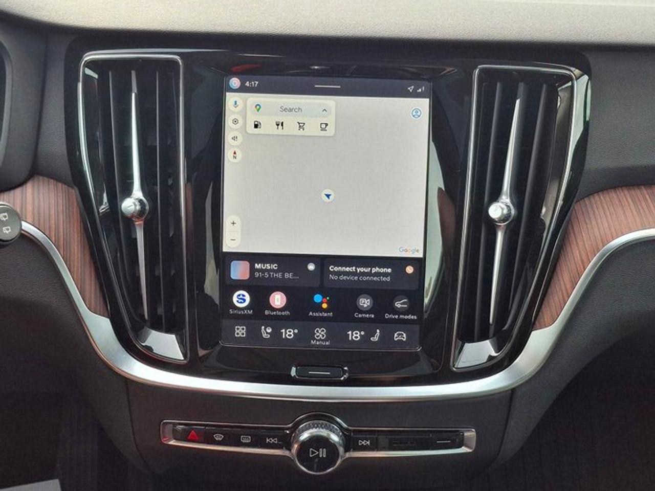 2025 Volvo V60 Cross Country Core AWD | Leather | Sunroof | Heated Seats | Power Seat | Rear Camera | and More ! Photo