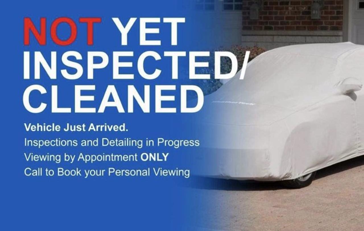 2025 Volvo V60 Cross Country Core AWD | Leather | Sunroof | Heated Seats | Power Seat | Rear Camera | and More ! Photo