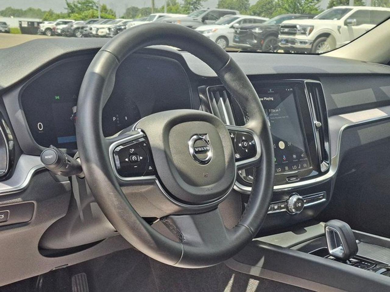 2025 Volvo V60 Cross Country Core AWD | Leather | Sunroof | Heated Seats | Power Seat | Rear Camera | and More ! Photo