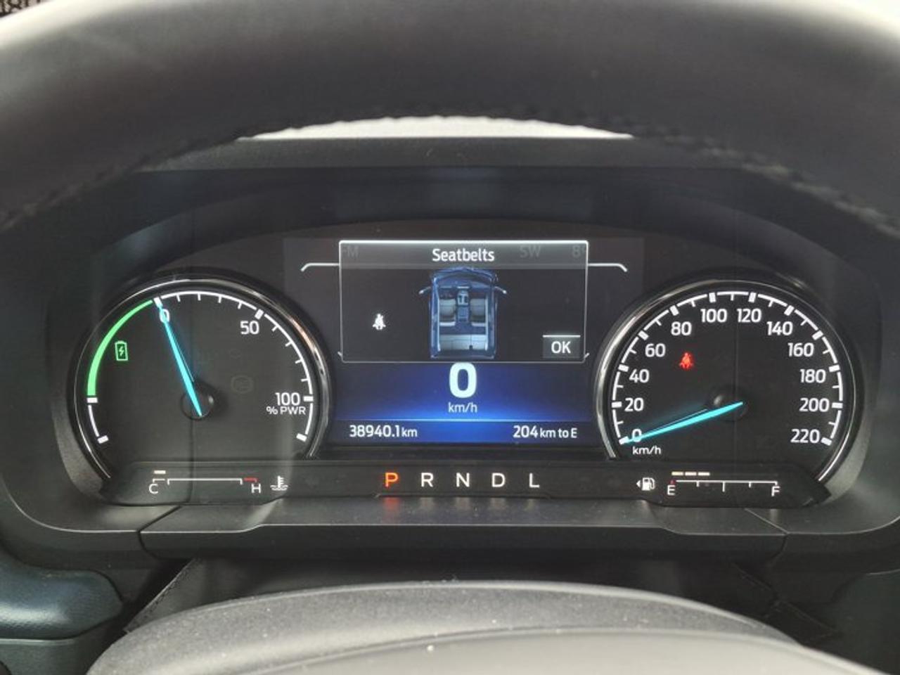 2024 Ford Maverick Hybrid Lariat | Leather | Luxury Pkg | Heated Wheel + Seats | Tow Hitch | Rear Camera | and More ! Photo