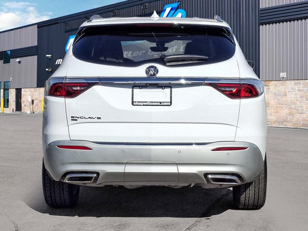 2022 Buick Enclave Premium AWD | V6 | Leather | Sunroof | Nav | Bose | Trailering Pkg | Cooled + Heated Seats & More ! Photo