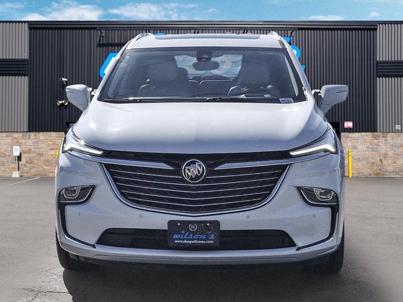 2022 Buick Enclave Premium AWD | V6 | Leather | Sunroof | Nav | Bose | Trailering Pkg | Cooled + Heated Seats & More ! Photo