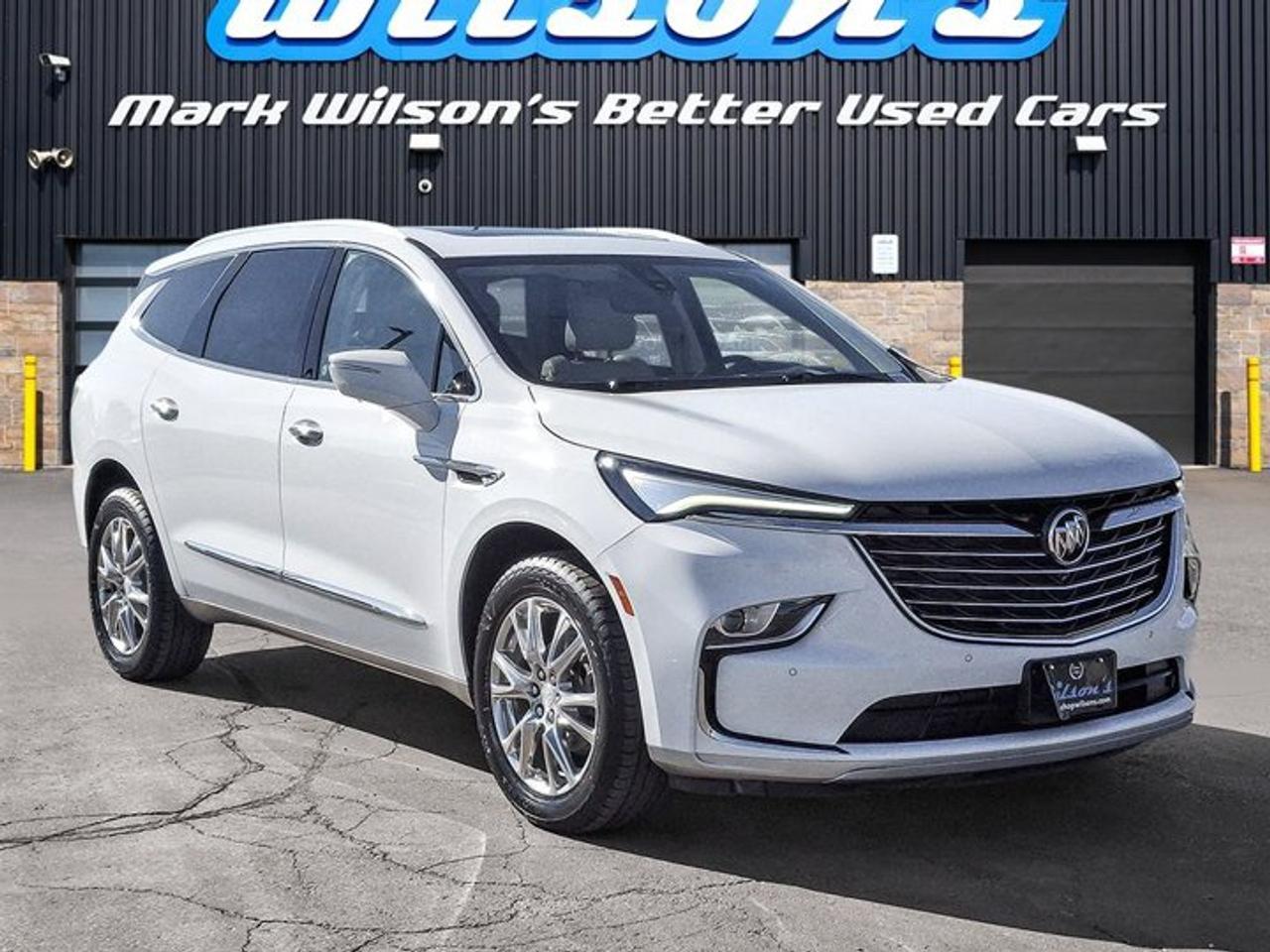 2022 Buick Enclave Premium AWD | V6 | Leather | Sunroof | Nav | Bose | Trailering Pkg | Cooled + Heated Seats & More ! Photo