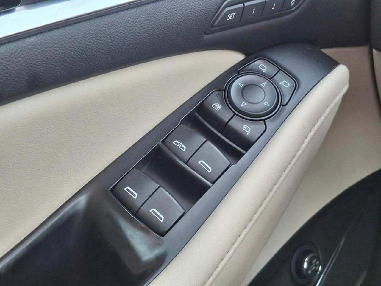 2022 Buick Enclave Premium AWD | V6 | Leather | Sunroof | Nav | Bose | Trailering Pkg | Cooled + Heated Seats & More ! Photo