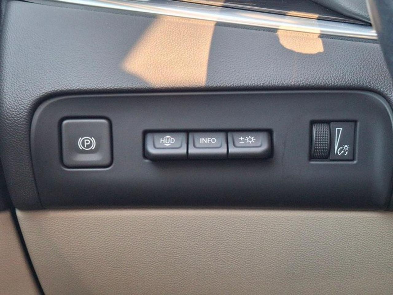 2022 Buick Enclave Premium AWD | V6 | Leather | Sunroof | Nav | Bose | Trailering Pkg | Cooled + Heated Seats & More ! Photo