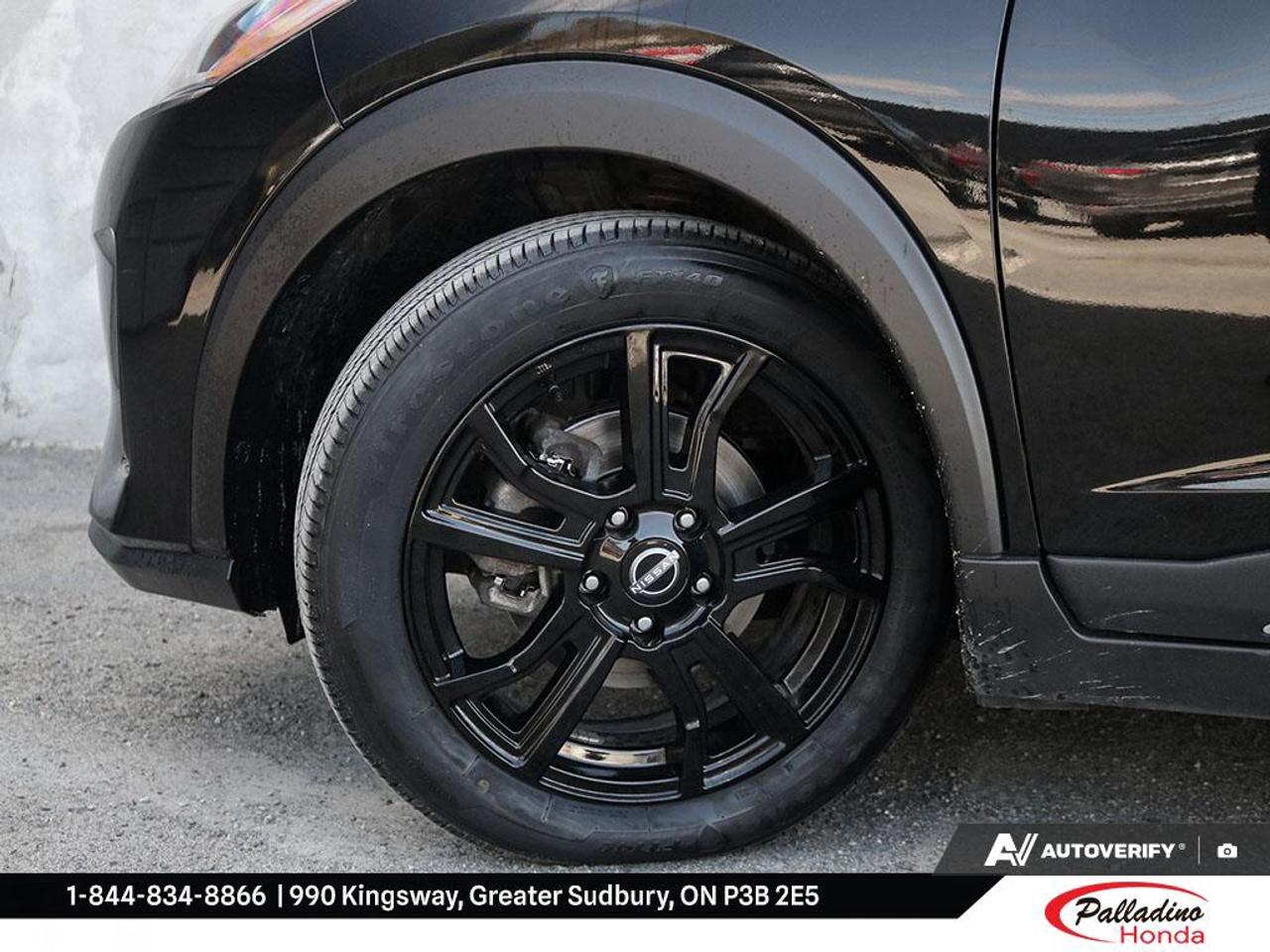 2024 Nissan Kicks SR Photo