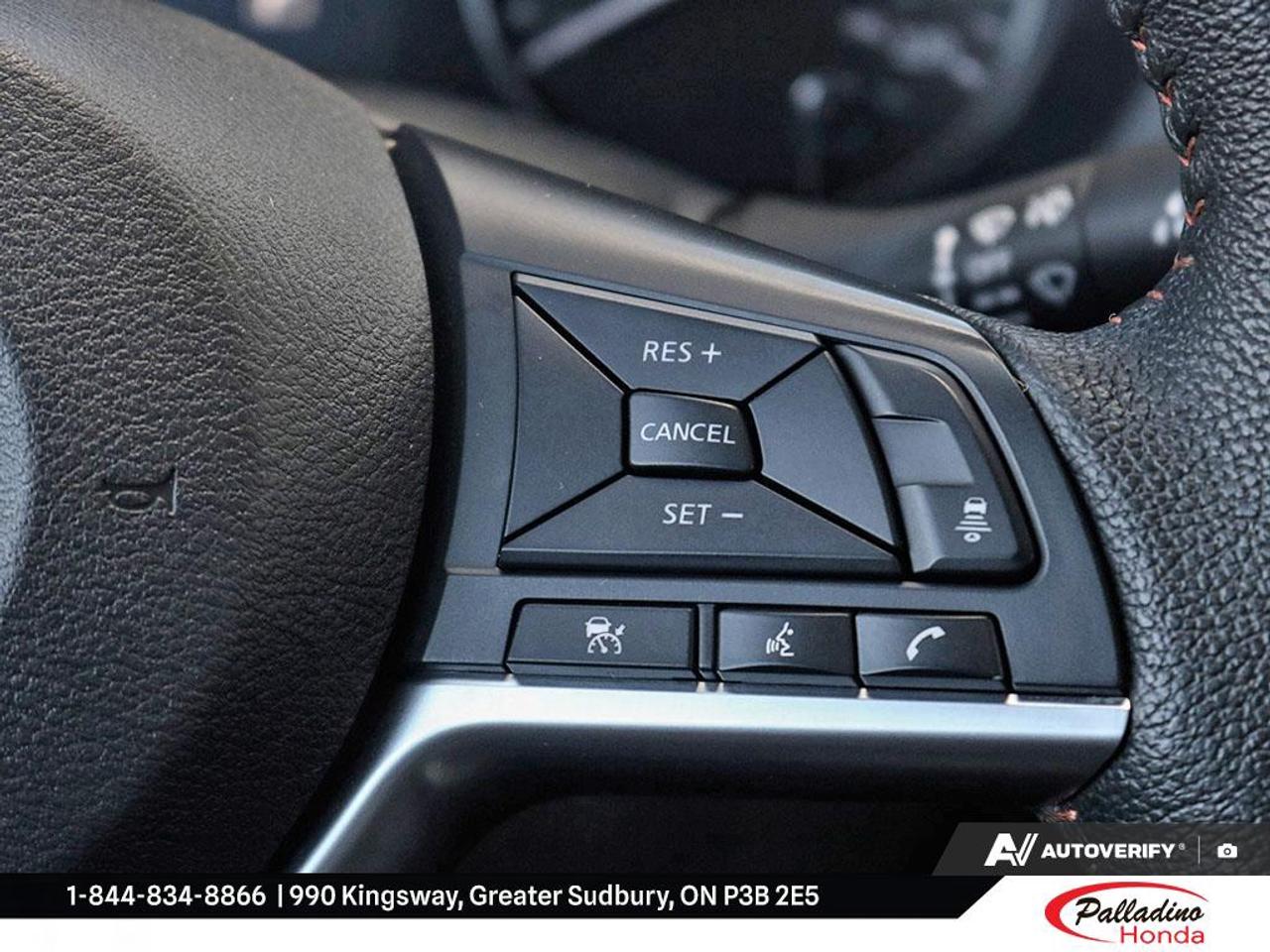 2024 Nissan Kicks SR Photo
